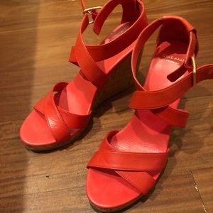 COLE HAAN 8.5 NEW coral strappy cork wedges
